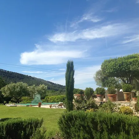 Bastide De Fontvieille Bed & Breakfast *